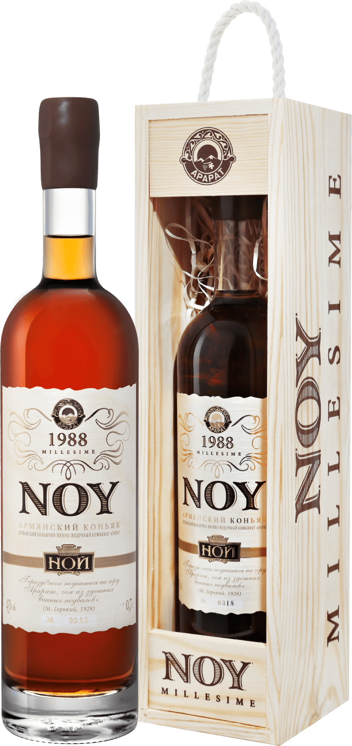 Коньяк Noy Millesime 1988 (gift box) Ной Миллезим 1988 в подарочной упаковке 1988 0.7 л