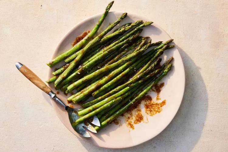 Roasted-Asparagus-with-Savory-Butter-Sauce-FT-RECIPE0124-d84558a8a9db4ce09d8542bae0b885f6.jpg Roasted-Asparagus-with-Savory-Butter-Sauce-FT-RECIPE0124-d84558a8a9db4ce09d8542bae0b885f6.jpg